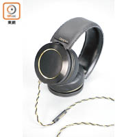 同廠推出的封閉式耳機H900M，16ohm阻抗算是易推，駁手機聽歌一流。售價：$2,599