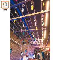 為帶來江戶味道，場內出動了500個江戶玻璃風鈴打造特色露台。
