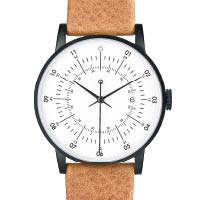 手繪純白色錶盤×PVD塗層啞黑色不銹鋼錶殼×駝色錶帶腕錶 $1,850