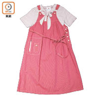 粉紅×白色間條Tee $228、紅色復古背心娃娃裙 $398