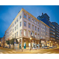 位於比利時布魯塞爾的Leopold Hotel Brussels EU，鄰近歐盟總部和各國的領事館，是一間知名的商務酒店。