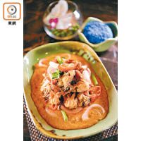 黃咖喱軟殼蟹 $198<br>以泰國超過40年老字號出品的咖喱粉，與雞蛋炒香煮成稠身的黃咖喱，配以香脆多汁的炸軟殼蟹，拌飯一流。