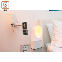 Aura內置LED燈及喇叭，會因應用家睡眠狀態而改變顏色燈光及聲效。<br>售價：$2,598