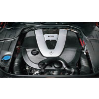 V12引擎配BiTurbo，迸發出630hp馬力。