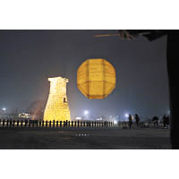 去慶州既可探尋新羅時代的歷史遺迹，亦可欣賞新羅月夜的優美景致。