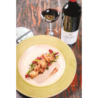 麻辣龍蝦配傲雲2013<br>龍蝦的香、麻、辣，豐富了葡萄酒的香醇與果香，令食味更加豐富。