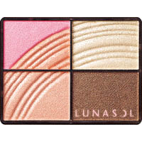 Kanebo Lunasol絢麗暘空眼影組 #03 $440（F）<br> 通透的色彩，重疊掃上，即時誕生水漾光澤的雙眸。看似繽紛的色彩，塗上後卻能與膚色自然融和，展現如明澄天空般的通透眼妝。