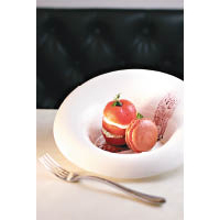本地意大利菜餐館曾以馬卡龍作靈感，炮製出芝士番茄馬卡龍沙律。