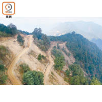 Chandragiri Hill建有崎嶇的山路及階梯，夠膽及有體力才能挑戰！