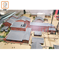 模型展示了昔日完整的半田紅磚建築。