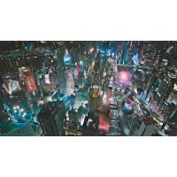「阪華」結合東方都會元素，電影中以香港夜景加入CG效果來展現。