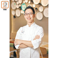 Felix Wong不但擅長沖咖啡，煮素菜一樣有板有眼，他認為素食的配搭可以很多姿多采，選擇更愈來愈豐富。