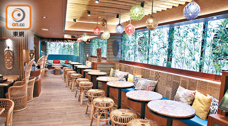 Tiki風酒吧採用不少竹、藤的設計元素裝潢，未有機會到夏威夷一趟？暫且在這裏感受一下南太平洋熱帶風情吧！