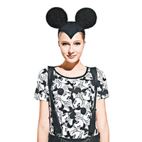 本地品牌bossini搵埋米奇女友Minnie Mouse幫手，Tee上印滿其可愛肖像，冧死Fans。