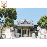 具800年歷史的森戶神社盡享臨海的優越地段，是葉山町的重要文化財產。