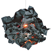 Black-light<br>利用啞光金屬箔層摺疊而成，猶如火山爆發熔岩急速冷卻的形態。光線透過凹凸不平的燈罩散射開來，別具特色。