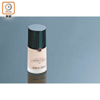 GIORGIO ARMANI Power Fabric 持久零瑕粉底液 SPF25 $510/30ml（C）<br>粉底液質地透薄貼服，具遮瑕功效外，妝效更持久達16小時。