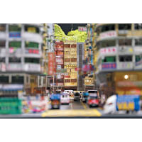 「TINY微影」展出一系列香港街景模型，當中包括深水埗舊區唐樓、山頂纜車、公屋及社區設施等。