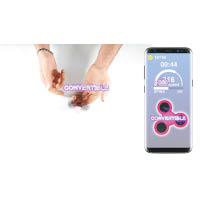 Bluetooth Fidget Spinner可透過藍牙技術連接到手機App，並可與附近的玩家對戰。