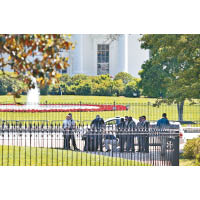 前年一名美國公園警察在白宮附近的公園遙控一架航拍機，結果被控違反聯邦法例。