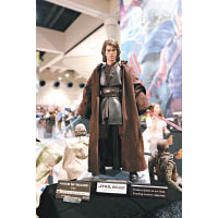 Hot Toys《星戰》EP3 Anakin Skywalker的1:6 Figure，雕工細緻逼真。<br>（攤位：F02）