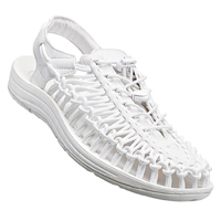 KEEN UNEEK白色涼鞋 $890（A）