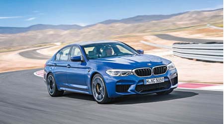 定位為房車的BMW M5，單看外表已溢出辣味。