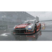 《Forza Motorsport 7》全新動態天氣系統，玩家會看到天氣變化，雨點打在車上會即時演算出物理效果。