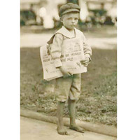Baker Boy Cap又稱為「Newsboy Cap」，最早是街邊報童所佩戴，因而得名。