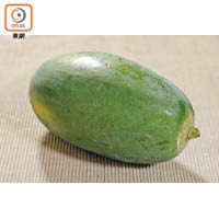 青木瓜含有多種維他命及營養素，有助腸胃暢通及排走體內毒素。