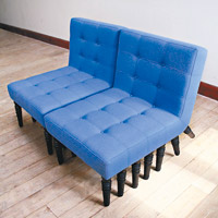 Milli Chair<br>外形像千足蟲，為睡房用椅子，採用傳統木材車削技術，造型充滿時尚感。