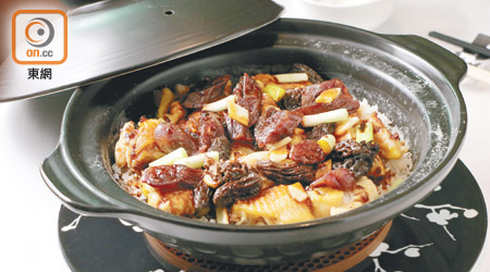 煲仔飯又稱鍋飯、砂鍋飯等；加入臘腸臘肉炮製的更是香港地道口味，是冬日必食傳統美食之一。