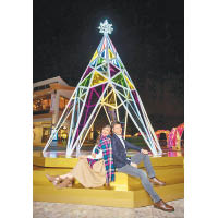 巨型璃光聖誕樹