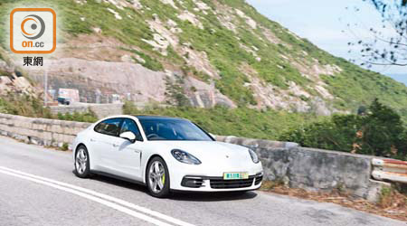 Porsche Panamera 4 e-hybrid executive<br>售價：$1,938,000