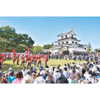 每年10月第一個周六會舉行鬼小十郎祭，上演片倉軍和真田軍交戰的震撼一幕。