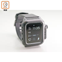 Apple Watch Series 3保護殼採用兩層設計，外層用上耐衝擊的聚碳酸酯物料，內層則有防水膠包裹。<br>售價：$568