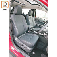 一對前座備有電暖功能，駕駛席還可透過電動調校，帶來舒適的駕乘坐姿。