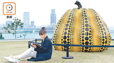 2008年打造的《Pumpkin:big》，是日本藝術大師草間彌生最知名的作品之一，亦是「藝遊維港」的重點展品。