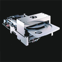採用了高規格的SACD/CD讀碟器VRDS-NEO（VMK-3.5-20S），提供最為精準的音訊取讀。
