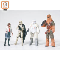 同步上架的一系列3.75吋Figure，包括女主角Qi'ra、Stormtrooper、Range Trooper及Chewbacca（左至右）。<br>售價︰$89.9/各