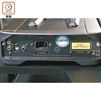 Apollo CDP提供RCA、光纖及同軸輸出插口，方便接駁不同擴音機。