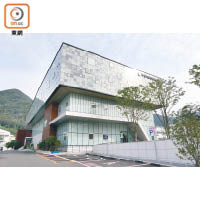 釜山資源回收合作中心，肩負起教育大眾資源再生產業的角色。