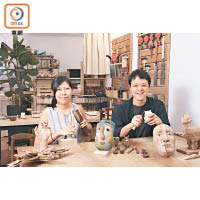 工作室「Bespecial Wood Carving and Woodcraft」創辦人兼導師Vivian（左）及Justin（右）。