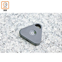 ZUS車匙防丟器呈三角形，畀你扣上車匙當鎖匙扣使用。售價：$238（a）