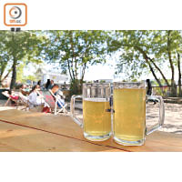 一半啤酒一半檸檬汽水混合成的Radler，是柏林人最愛的Happy Hour飲品。