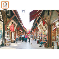 Arasta Bazaar是條約200米長的購物街。