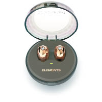 耳機支援防汗水設計，還備有金色版選擇。