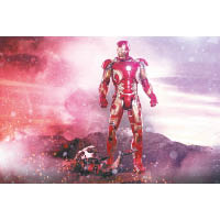 Iron Man Mark XLIII 1:6人偶再度開放預訂。售價︰$2,280（預訂價︰$2,230）
