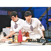 韓國節目《拜託了冰箱》，每次要在嘉賓雪櫃內找尋食材，再用15分鐘時間創作菜式，相當具挑戰性。
