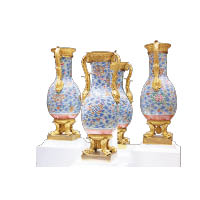 酒店內到處都是珍貴古董及知名藝術家精心作品，包括一套四件的「巴克勒公爵花瓶」。
